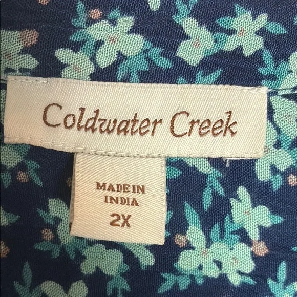 Coldwater Creek Blue and Green Floral Beautiful Flowy Button-Down Blouse - Picture 2 of 10